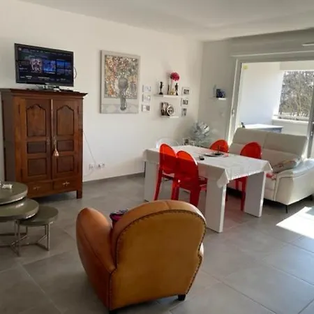 F3 De 74 M2- Chez Carole Et Laurent *